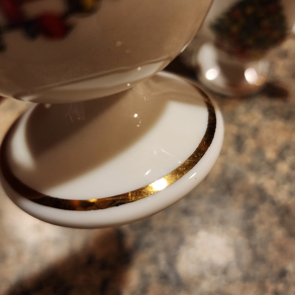 Mount Clemens Pottery Christmas Tree Footed Mugs, Set of 4 - Picture 8 of 8